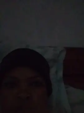 FrancineB  live sex cam