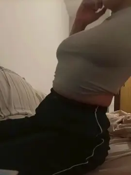 Notelaespera  live sex cam