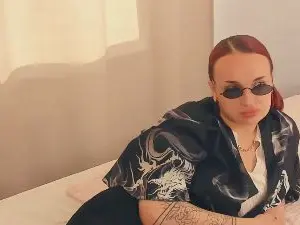 VirgieAmis  live sex cam