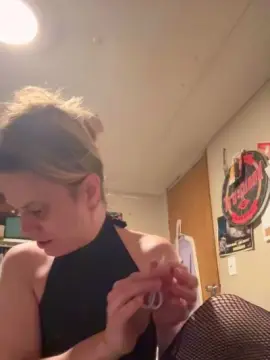 Emeryinez  live sex cam