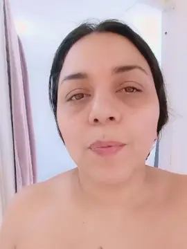 Rachelass1  live sex cam