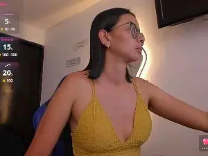 Sarasvati_rai  live sex cam