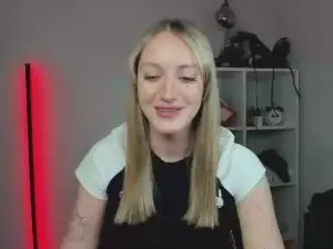 EvelynBlond  live sex cam