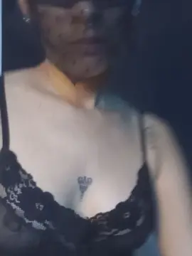 LilithMasked  live sex cam