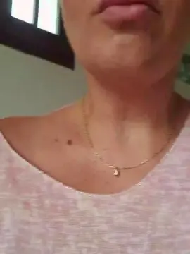 Tinna38  live sex cam