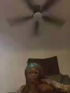 Vegan_lov3  live sex cam