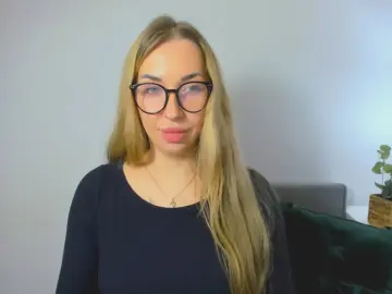 AriaSexually  live sex cam