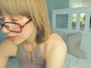 ElvaHakey  live sex cam