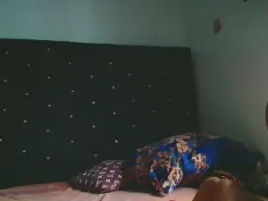 Flirtyqueen  live sex cam