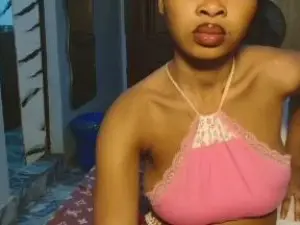 Flirtyqueen  live sex cam