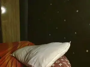 Flirtyqueen  live sex cam