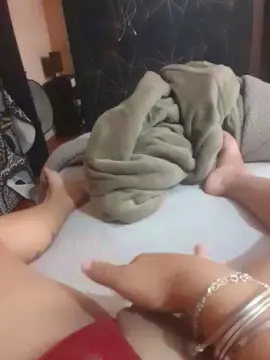 Marinovinhabh  live sex cam