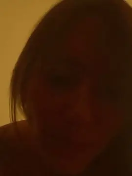 Akira198  live sex cam