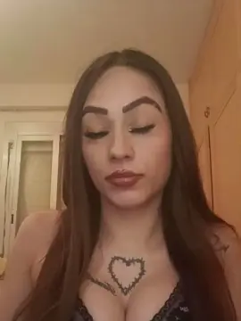 Luciasexy19  live sex cam