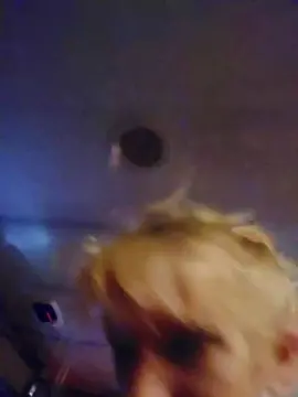 Blonde2go  live sex cam
