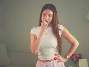 DeanneLobendahn  live sex cam