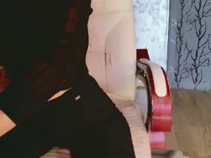 Hot_Empress  live sex cam