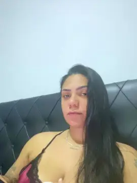 Nini956  live sex cam