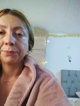 Makarenasexyy  live sex cam