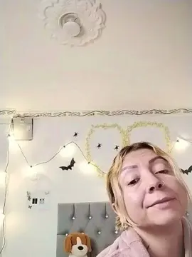 Makarenasexyy  live sex cam