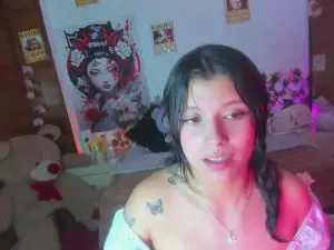 Petite_coralx  live sex cam