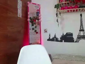 Petite_coralx  live sex cam