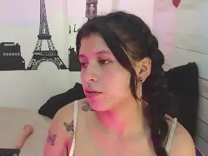 Petite_coralx  live sex cam