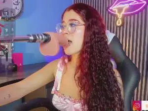 Valkaa_teen  live sex cam