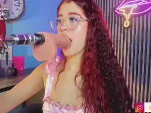 Valkaa_teen  live sex cam