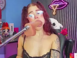 Valkaa_teen  live sex cam