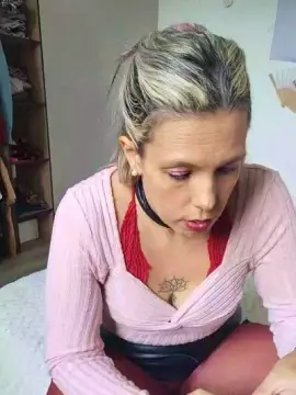 Ade_lSex  live sex cam