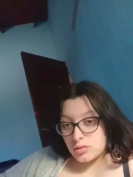 Yuxxxa  live sex cam