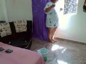 Lili_latina  live sex cam