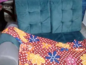 Lili_latina  live sex cam