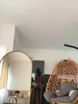 Petitebouncy  live sex cam