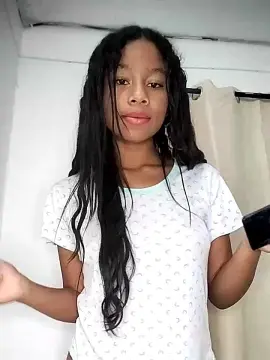 Sexyoung777  live sex cam