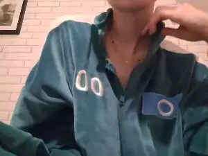 Aryagrr  live sex cam