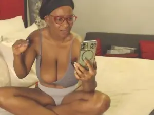 CrystalSoulxx  live sex cam