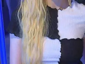 KarmaArms  live sex cam