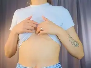 LuePoellnitz  live sex cam