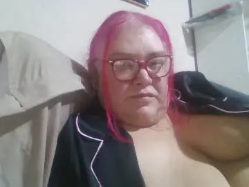 Curvybustyadora  live sex cam