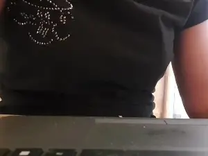 Regina_26  live sex cam