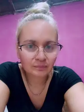 Elie64  live sex cam