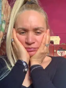 Elie64  live sex cam