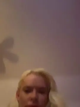 Tinyjade22  live sex cam
