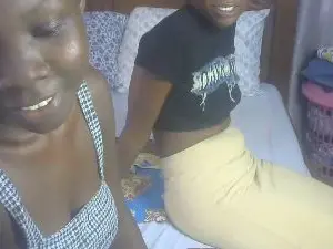 Prettypesh  live sex cam