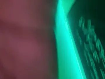 Greennature2  live sex cam