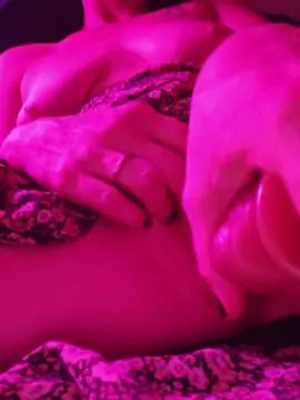 Kiahismyhero  live sex cam