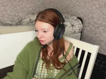 MaudieTarzia  live sex cam