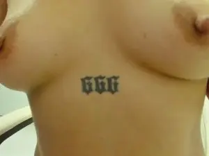 Nyyxia  live sex cam